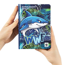 Carica l'immagine nel visualizzatore di Gallery, DIARIO 12 MESI WWF STANDARD SQUALO
