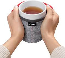 Carica l'immagine nel visualizzatore di Gallery, Ozio Tazza Scaldamani in Ceramica Gres Fodera in Lana per Colazione, Cappuccino, Latte, Thè, Tisana - Regalo Originale 400m
